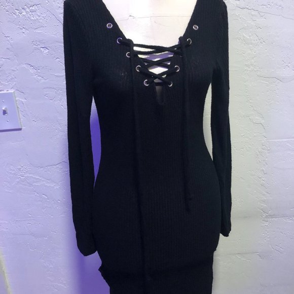 Dresses & Skirts - Little black sweater dress size M